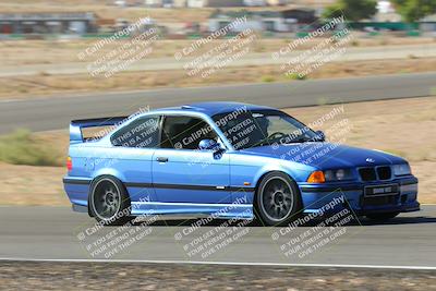 media/Oct-01-2022-Team Topak Racing (Sat) [[f860fb51be]]/2-Inter Low 2/session 1 turn 3/